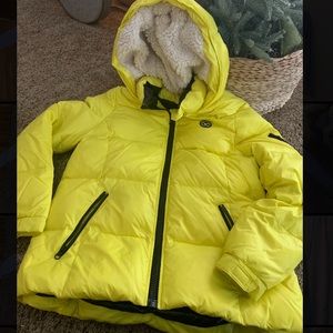 American Eagle Women’s puffer coat